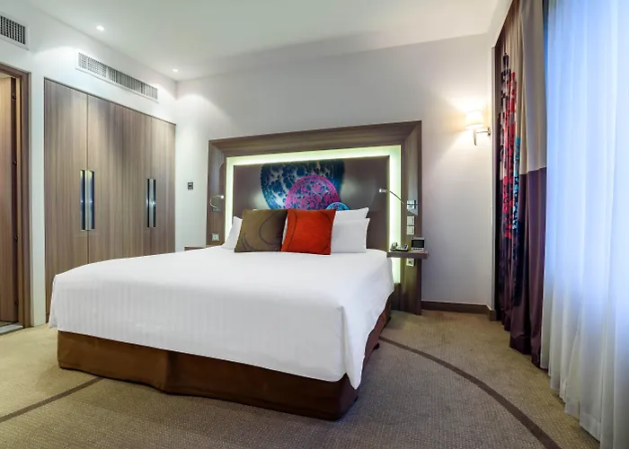 Novotel On Siam Square Hotel