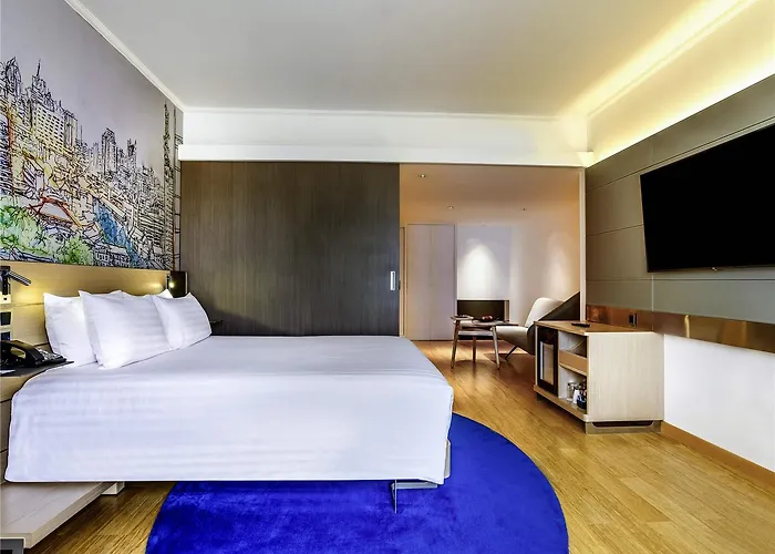 Novotel On Siam Square Hotel