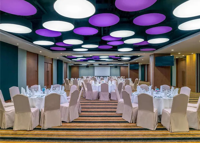 Hotel Novotel On Siam Square 4*