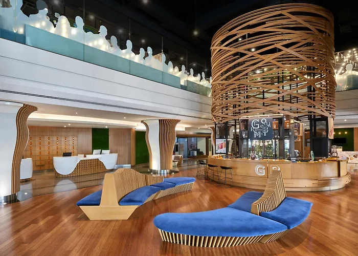 Отель Novotel On Siam Square