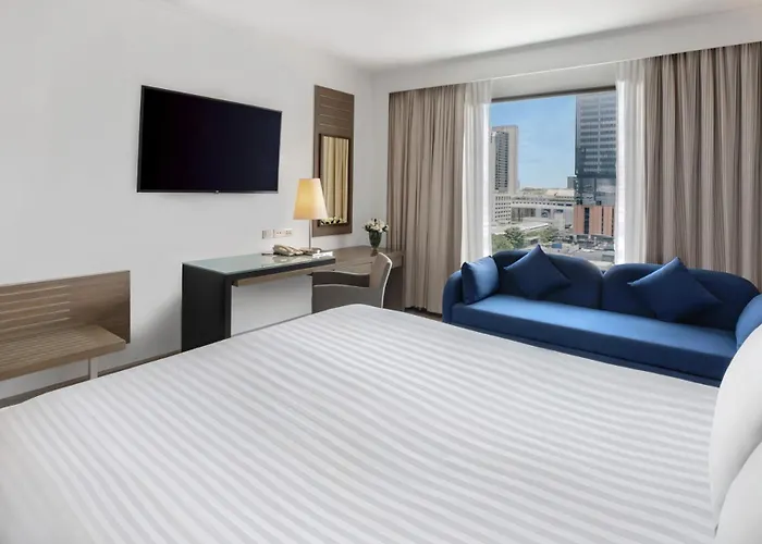 Novotel On Siam Square Hotel 4*